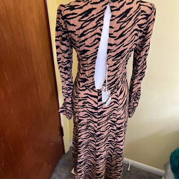 Reformation Womens Elegant Tiger Print Dress Size 4 NWT - Picture 13 of 14